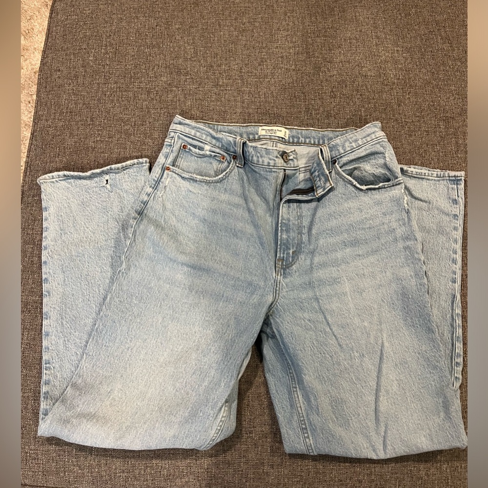 Abercrombie 90s straight high rise Jean